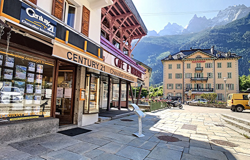 Real estate agencyCENTURY 21 Chevallier Immobilier, 74400 CHAMONIX MONT BLANC